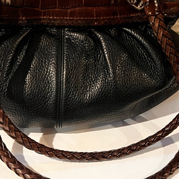 I can’t believe no one has snagged this! Brighton shoulder Purse Genuine Leather - Picture 5 of 15